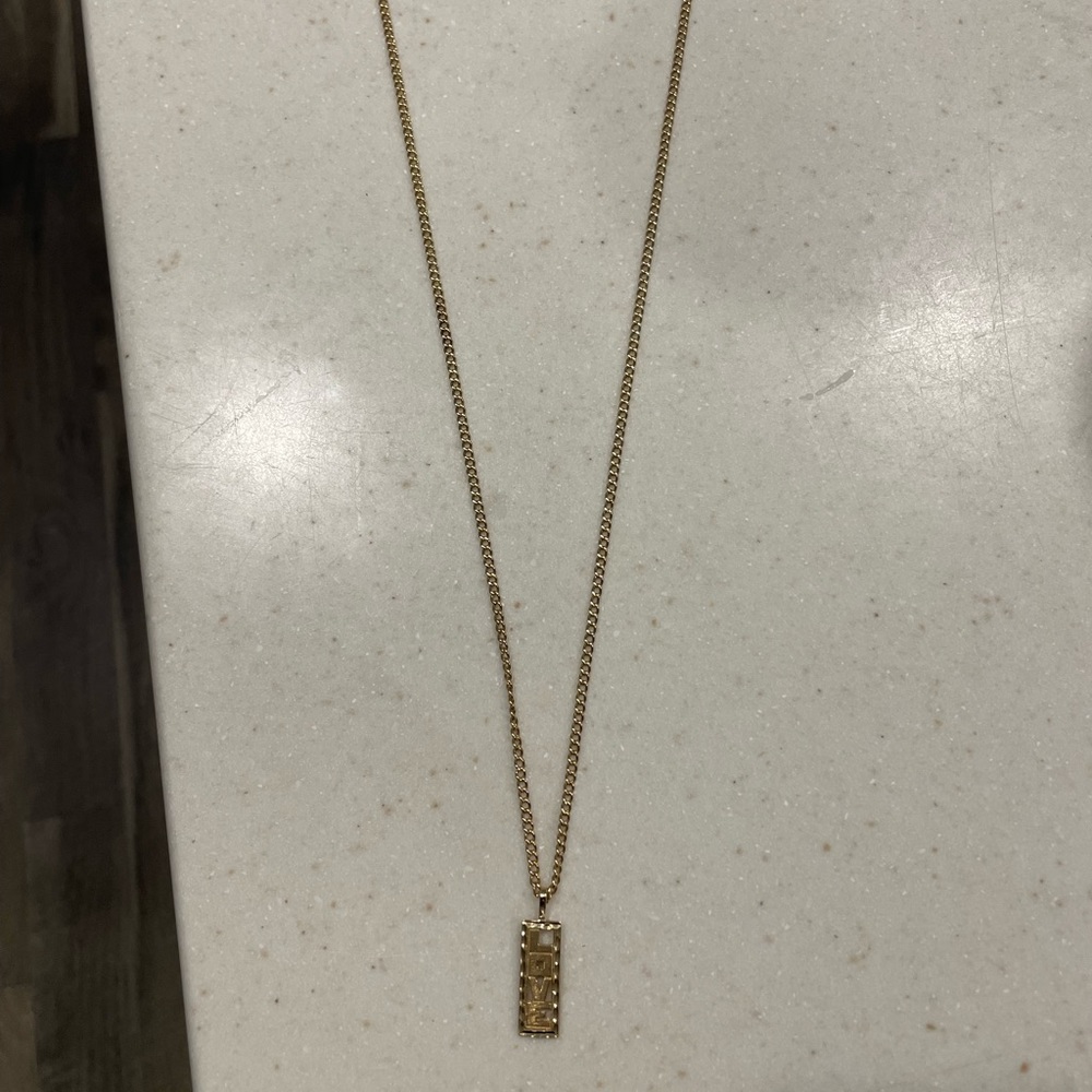 ♥️ 14k Gold chain and “LOVE” Charm .45 oz  ♥️ - Picture 8 of 9